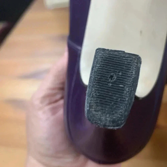 Bandolino 100% leather purple heels with strap Size 7 - Picture 13 of 13